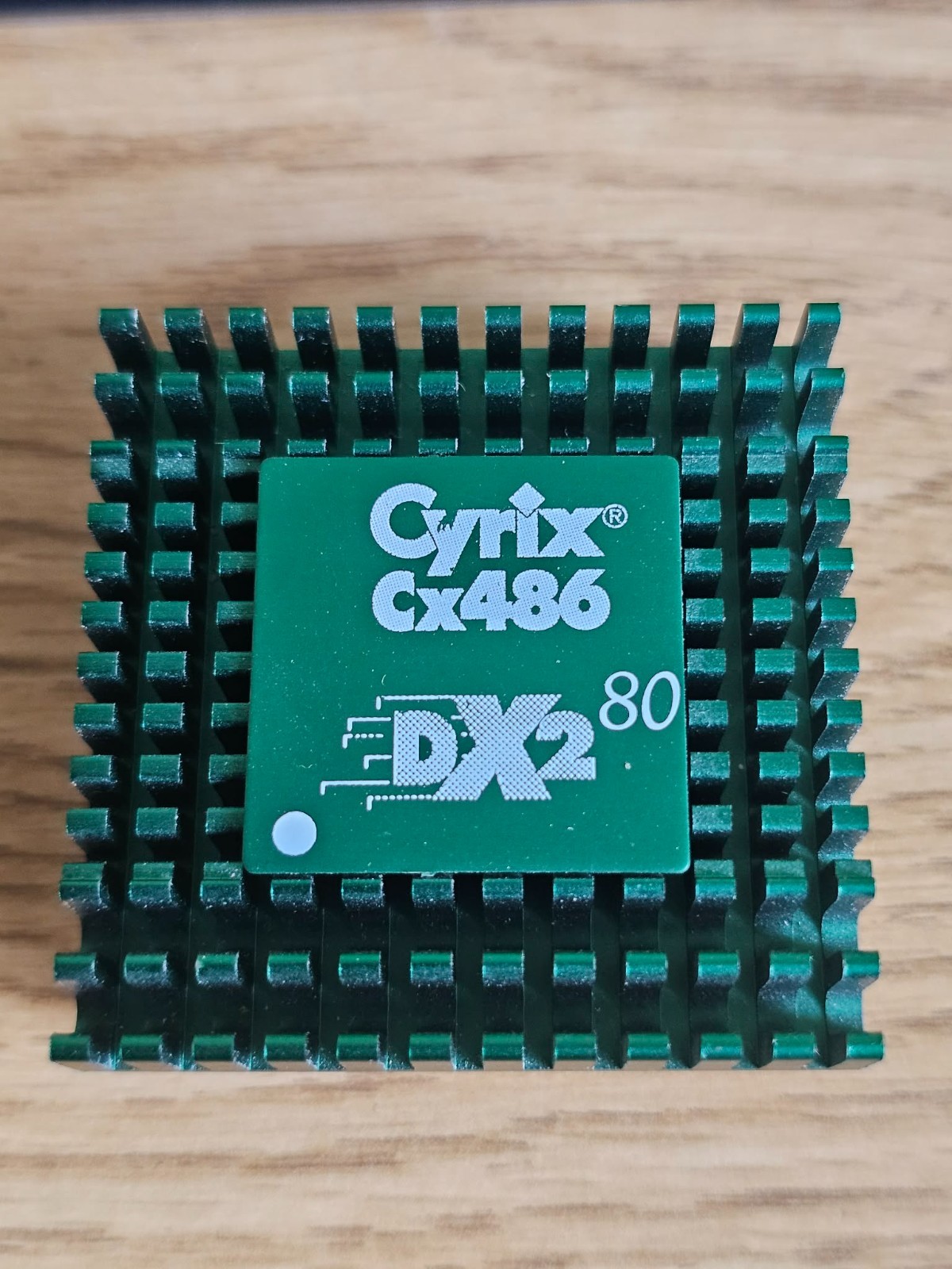 Retrp Cyrix Cx486DX2-80 Cx486DX2-80GP with green heatsink vintage CPU GOLD