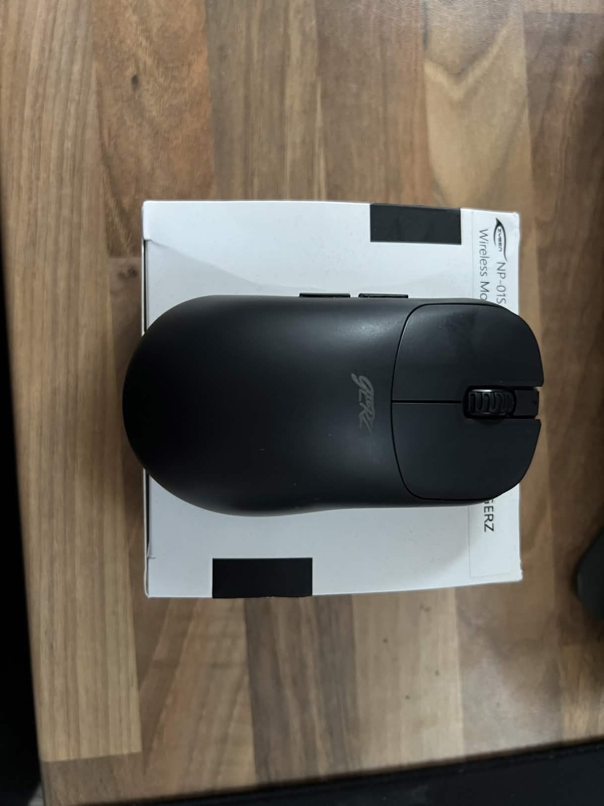 Vaxee NP-01S Ergo wireless gaming mouse