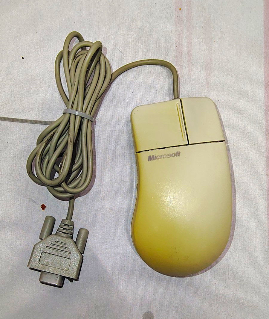 VINTAGE 50674 Microsoft Serial Mouse 2.0A Wired  2 Button for Computer PC