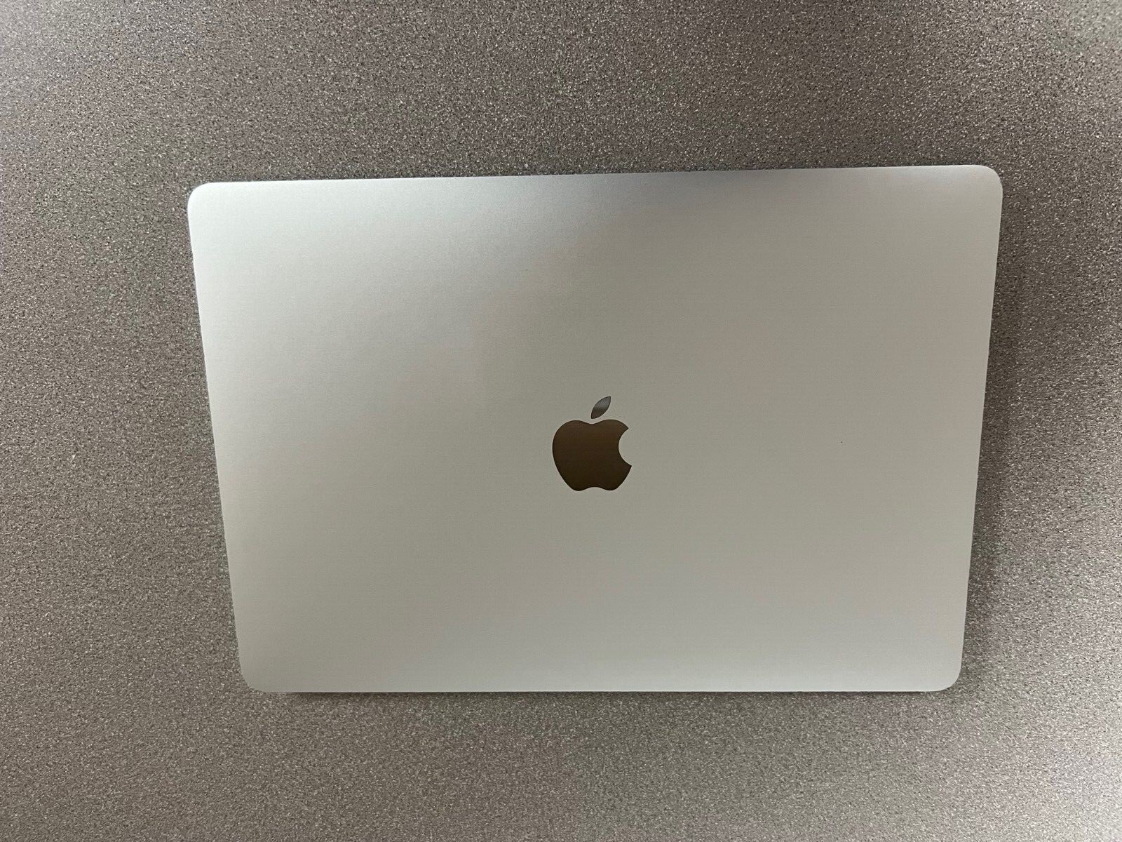 2017 Apple MacBook Pro 13”- Core i5 2.3GHZ - Cloudy LCD, Batt, Trim, Screen Wear
