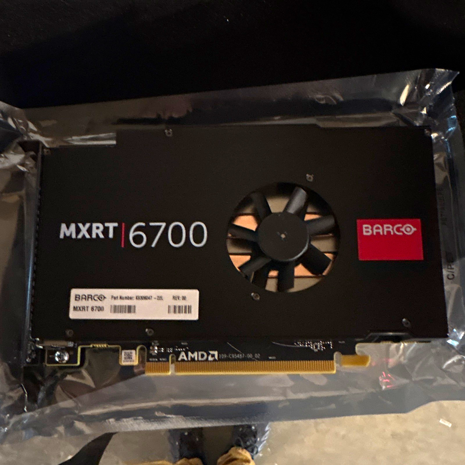 Barco MXRT 6700 AMD PCIe Graphics Card w/ Fan Heatsink, Multi-Monitor