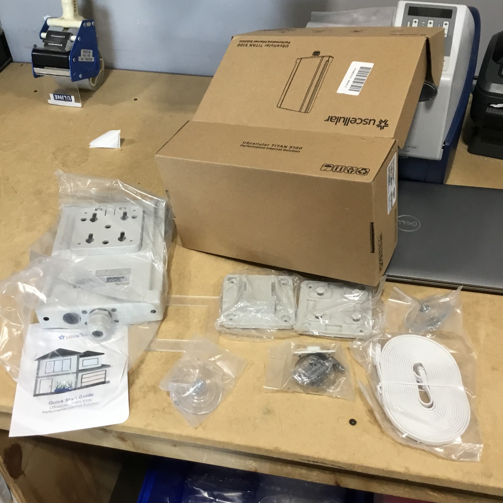 Titan 5100 G5G-X62W 5G LTE Fixed Wireless Router w/Mount Kit Tested