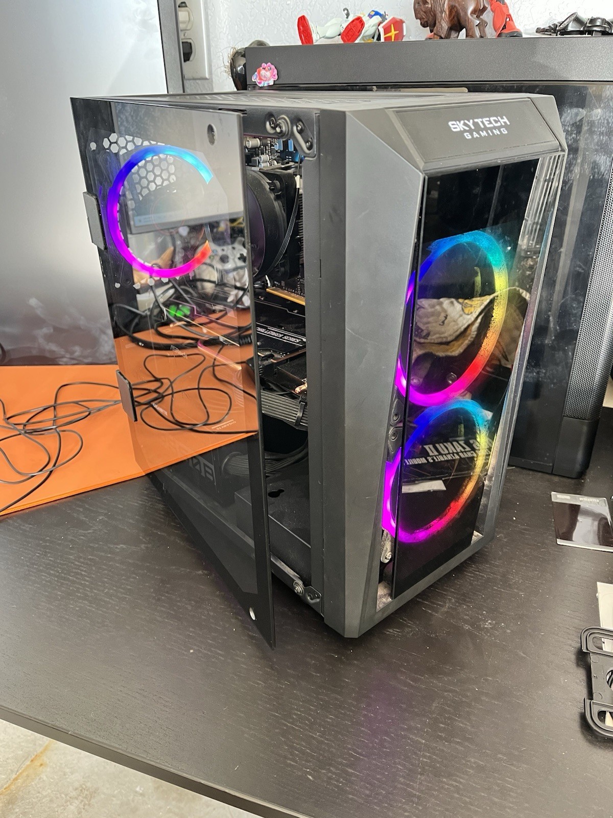 Skytech RGB Gaming PC Ryzen 5 2600 RX 6600 XT 16GB RAM 500GB SSD