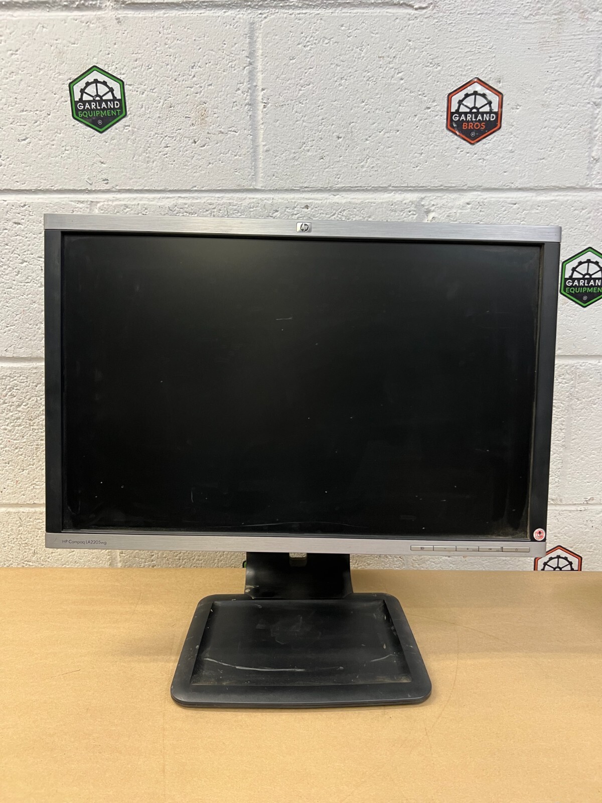 HP Compaq LA2205wg Monitor