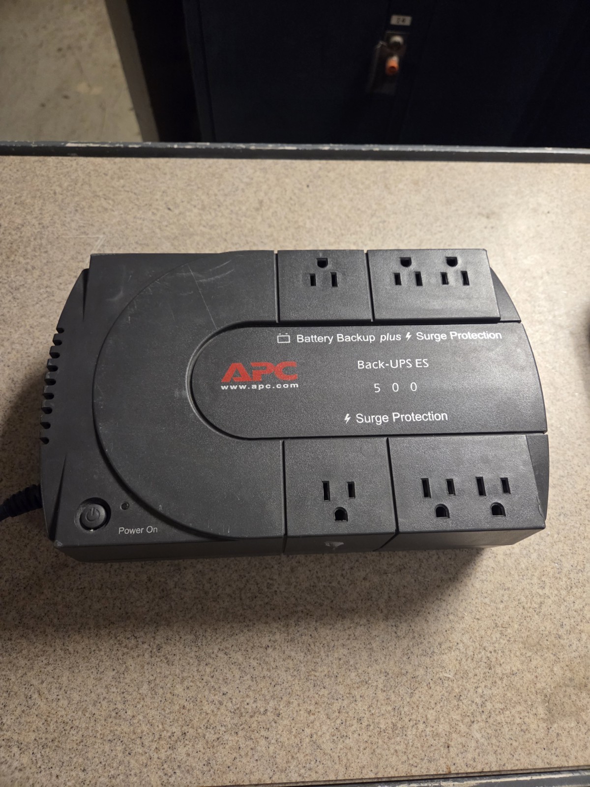 APC Back-UPS ES 500 BE500U 6-Outlet Battery Back Up Surge Protector 