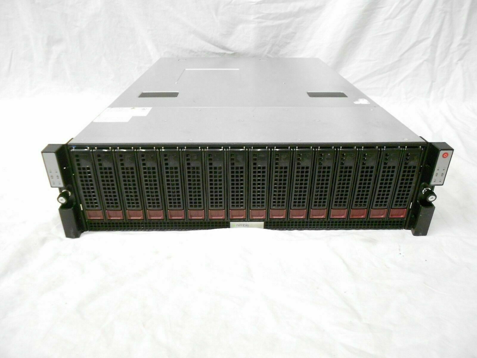 Nimble Storage SAN Expansion Array ES1-H45 15x 2TB 7.2K SAS 1x 300GB SSD 30TB