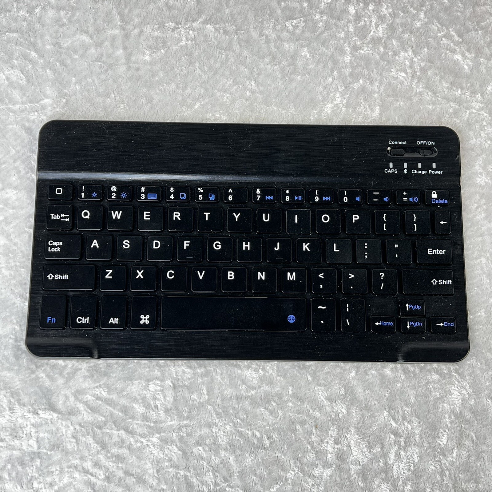 Arteck HB030B Universal Slim Portable Wireless 3.0 7-Color Backlit Keyboard
