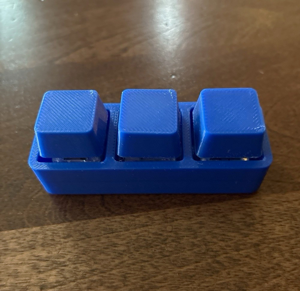 Blue 3-Key Macro Keypad Mini Keypad Clicker, 3 Buttons, Satisfying Clicker