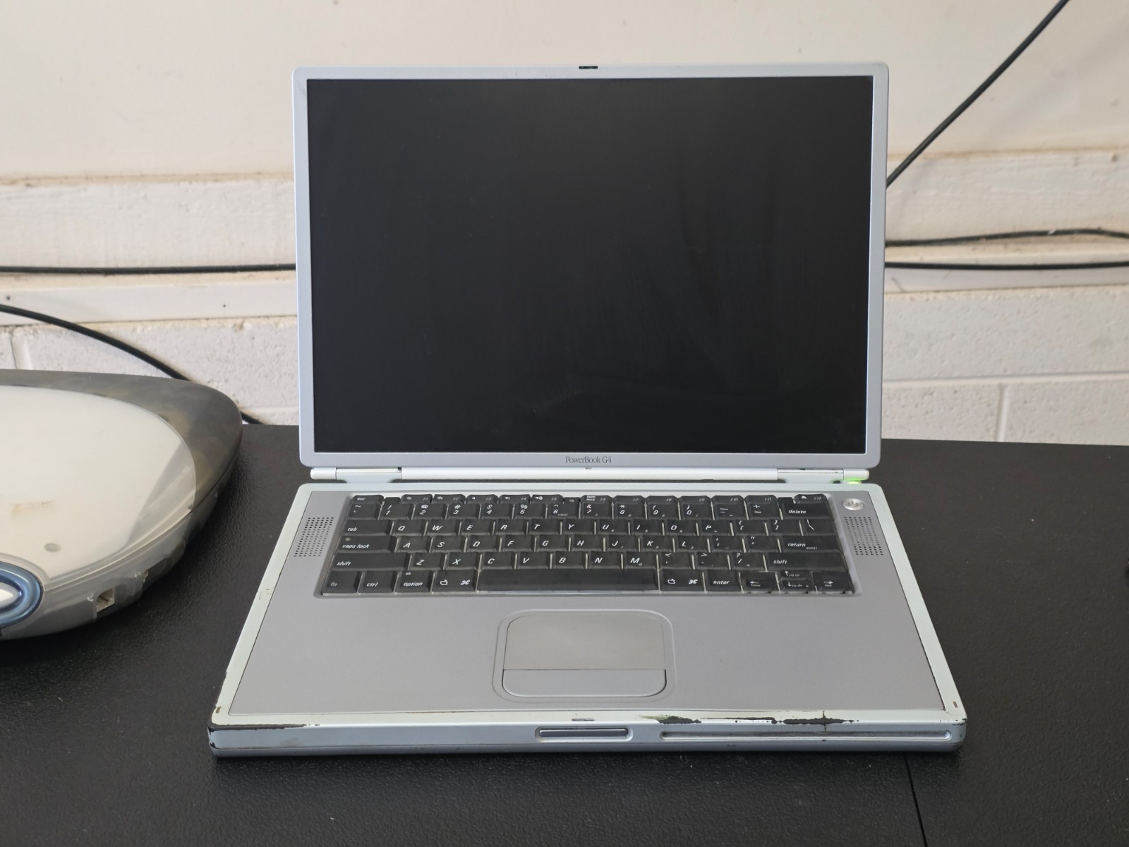 15" Apple PowerBook G4 - No power