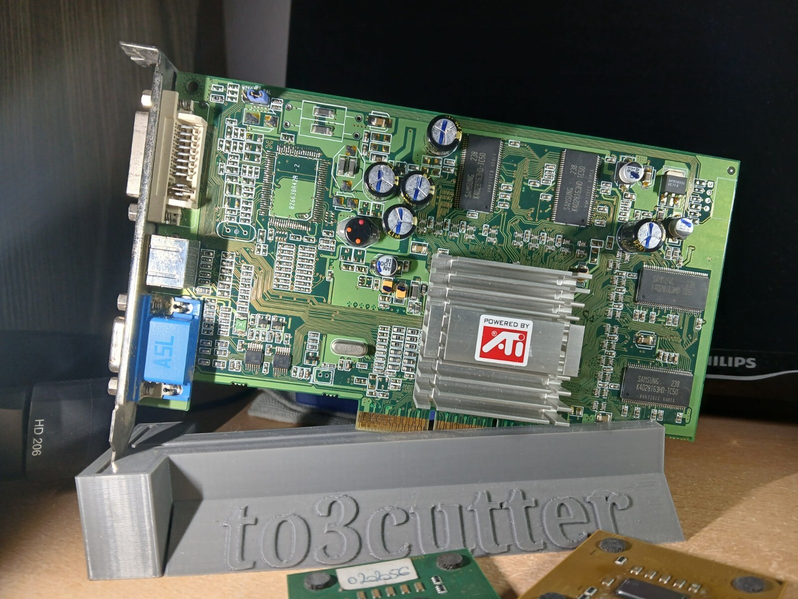 Vintage - SAPPHIRE ATI RADEON 9000 128mb - BUDGET RETRO GAMING CARD - works 
