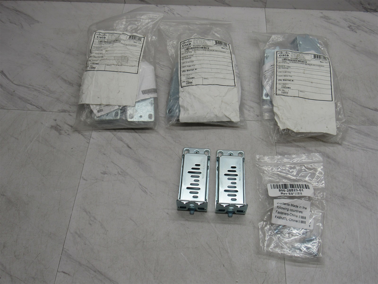 4 LOT NEW CISCO RCKMNT-19-CMPCT Rack Mount Kit WS-C3560C, WS-C3560CX, WS-C3560CG
