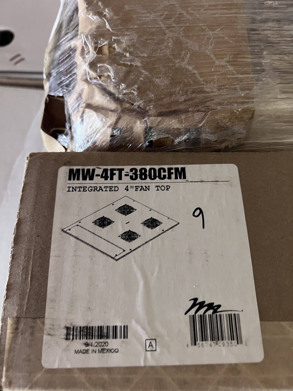 Middle Atlantic MW-4FT-380CFM Integrated Fan Top 4" Fans x4, 380CFM (Q8)