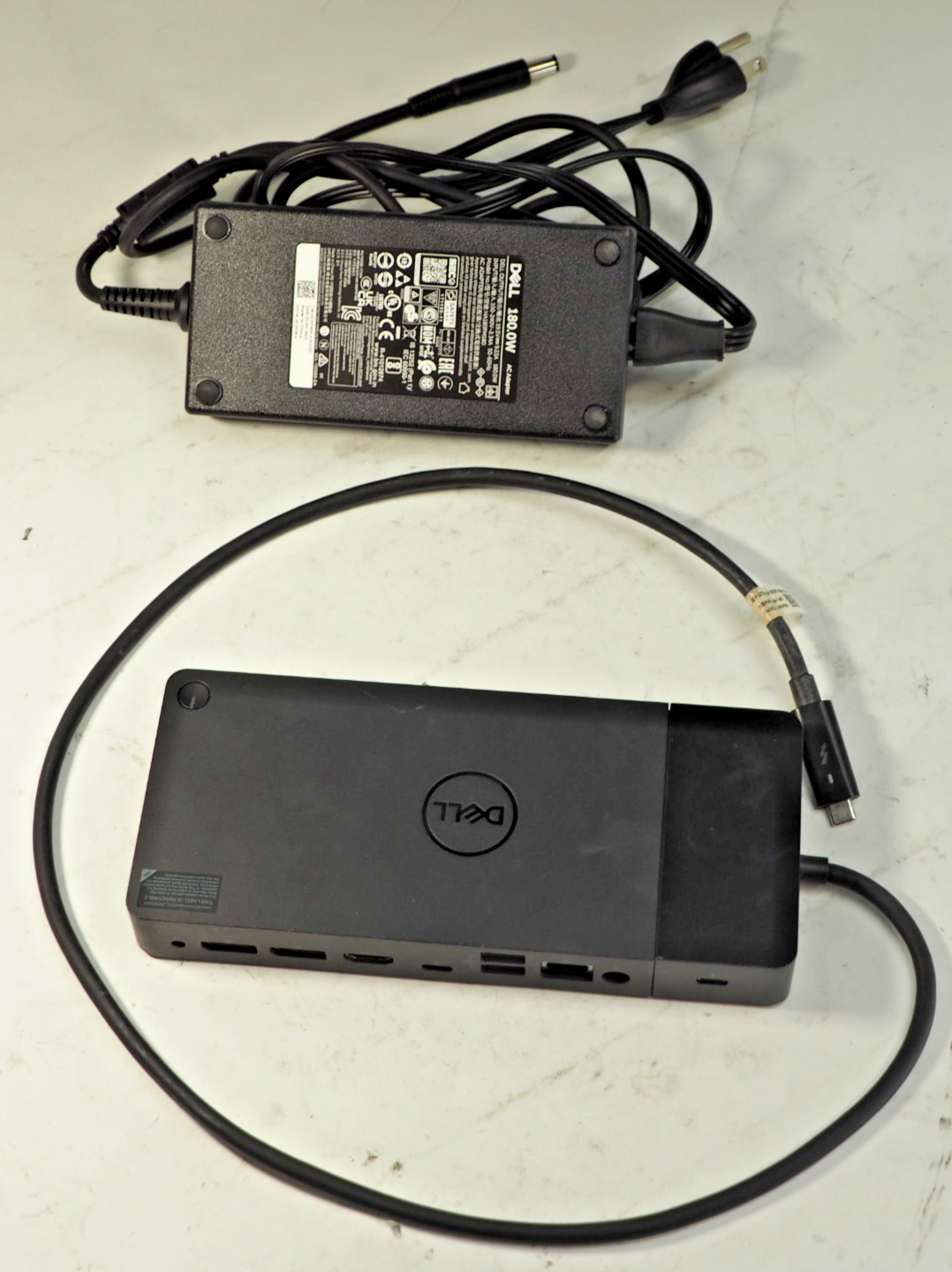 Dell Performance Dock 1887B K20A K20A001 USB-C Docking w/Dell 180w Power Supply