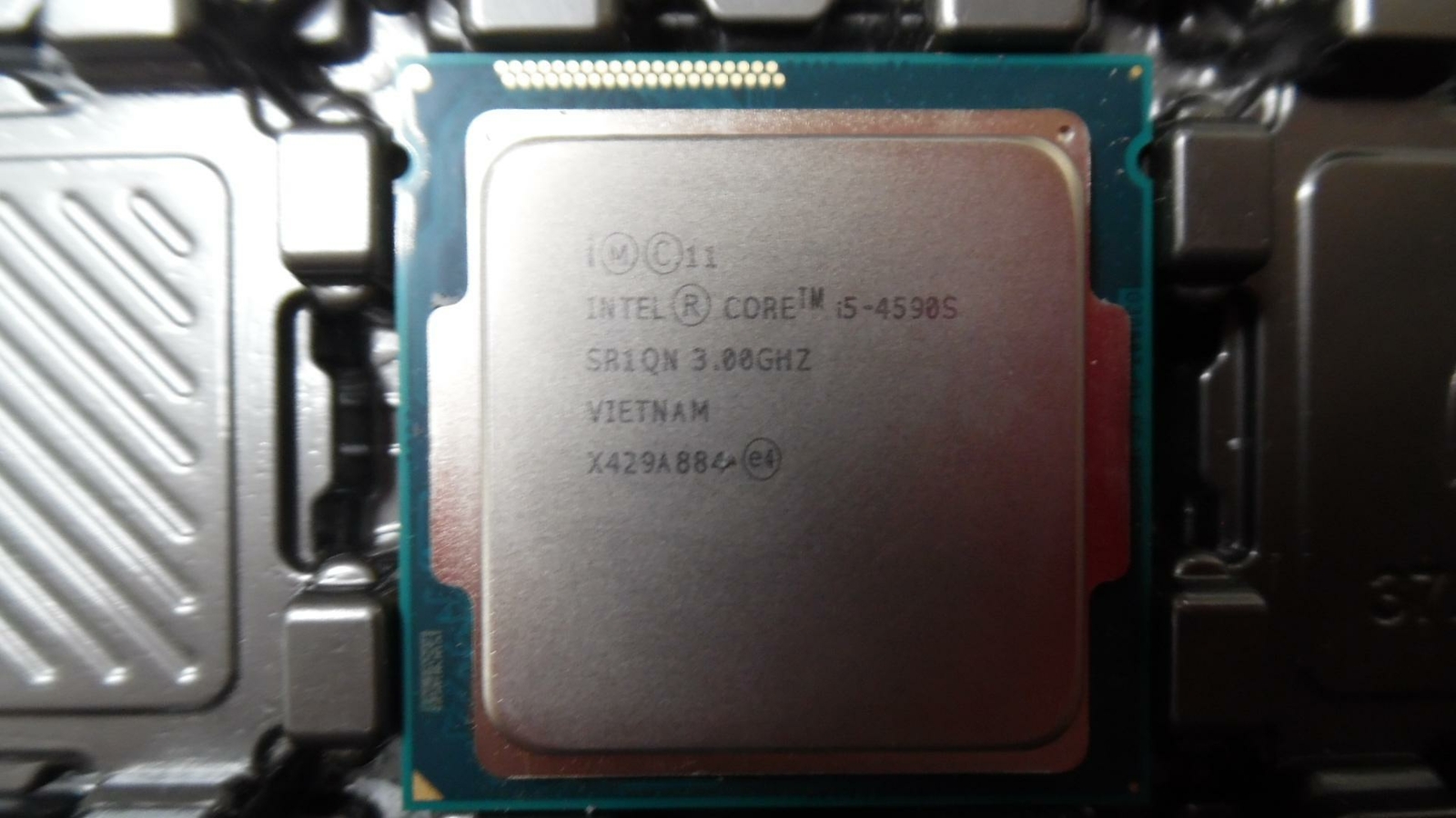 - Intel Quad-Core i5-4590S@3.0GHz CPU for Socket 1150 - SR1QN - Tested -