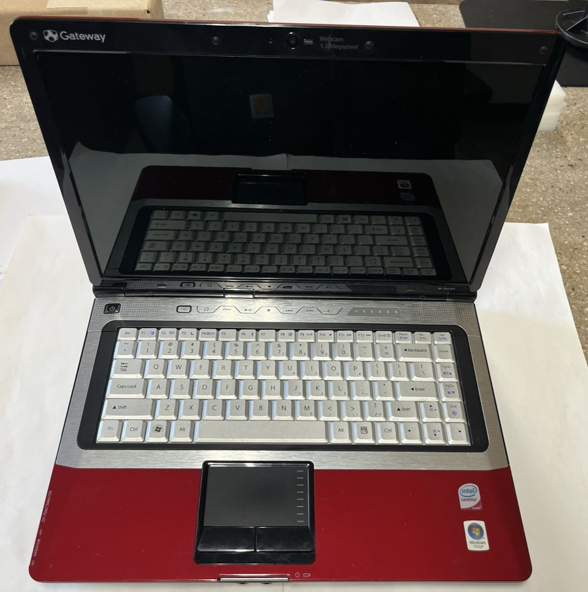 Gateway M-6843 15.4" Red Laptop Not Working FOR PARTS