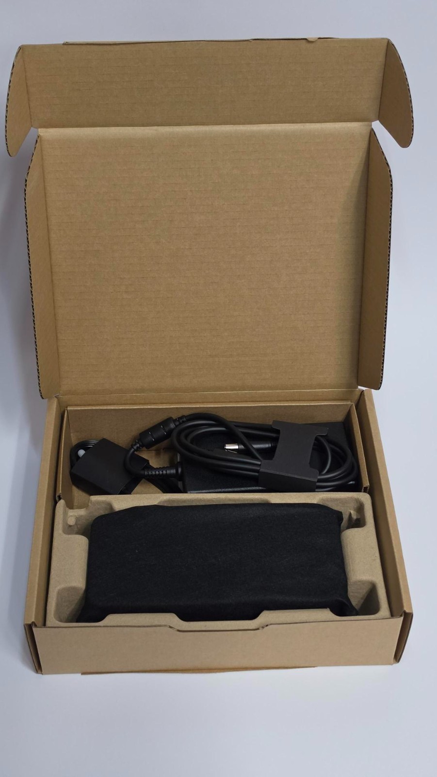 NEW Dell SD25TB4 Pro Thunderbolt 4 Smart Dock, UNUSED, OPEN BOX