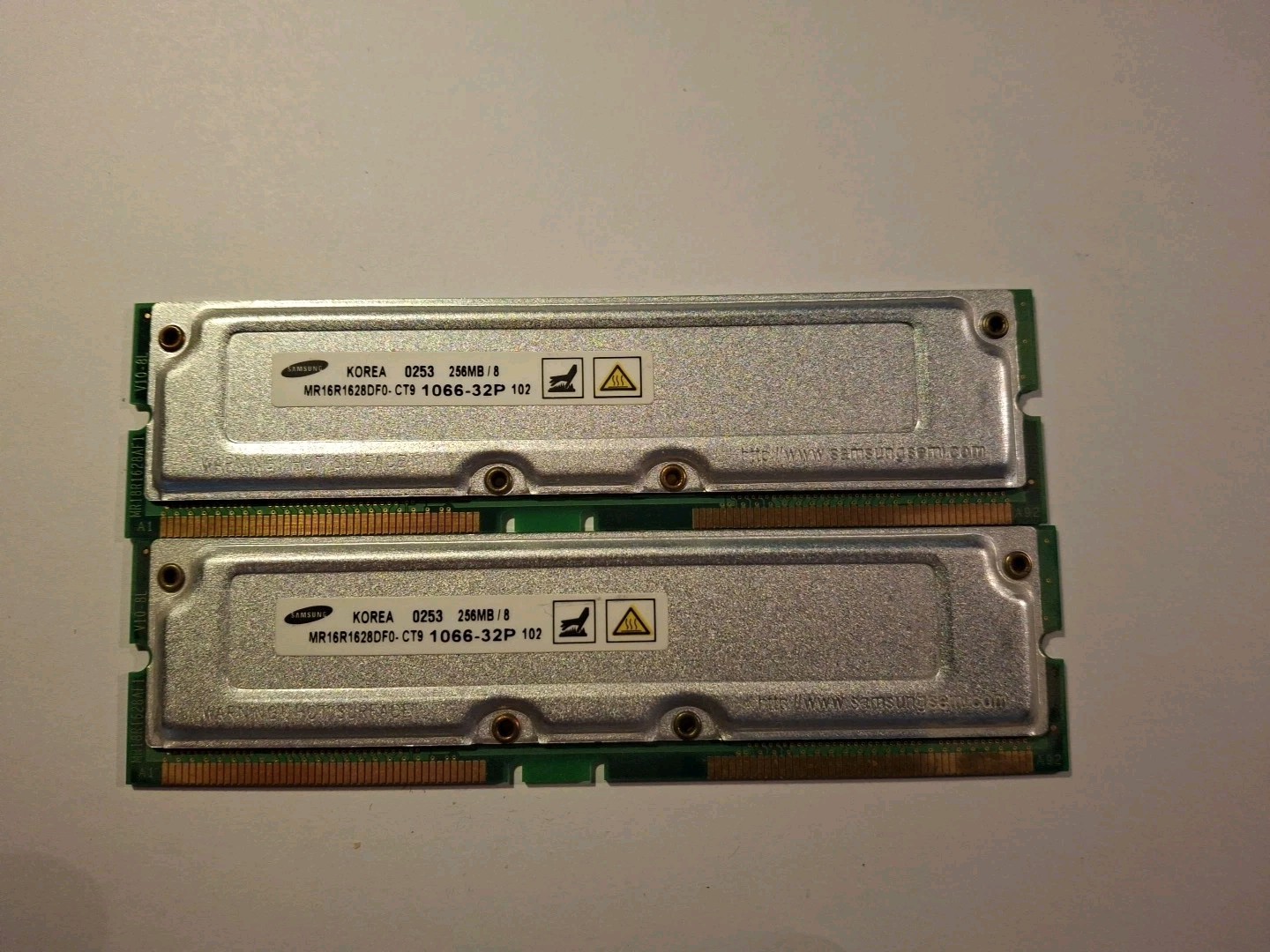 128MB Samsung non-ECC RDRAM PC1066-32P MR16R1628DF0-CT9 RIMM Rambus Memory