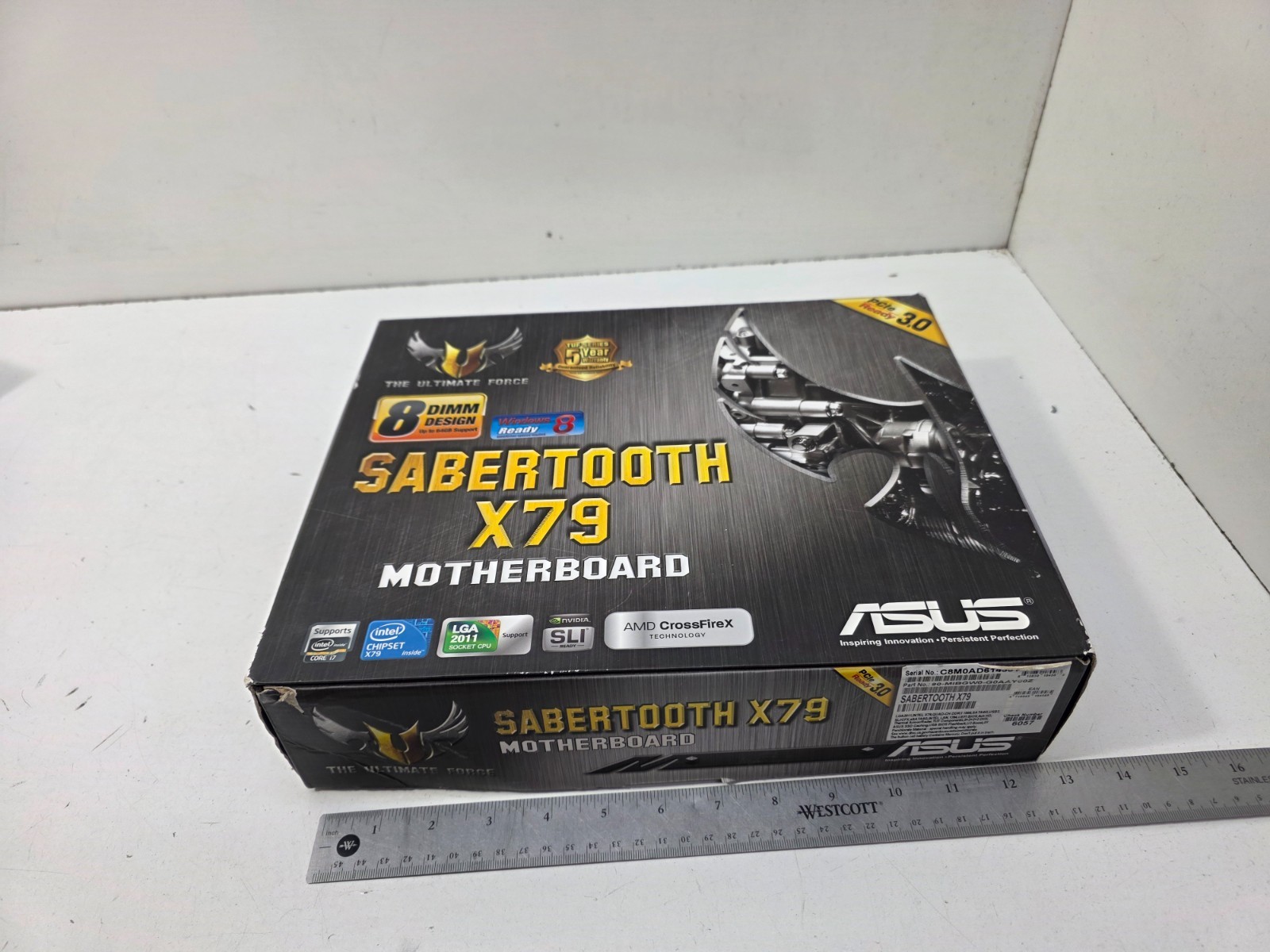 ASUS Sabertooth X79 Rev 1.02 Intel X79 LGA 2011 SATA 6Gb/s ATX Motherboard NEW