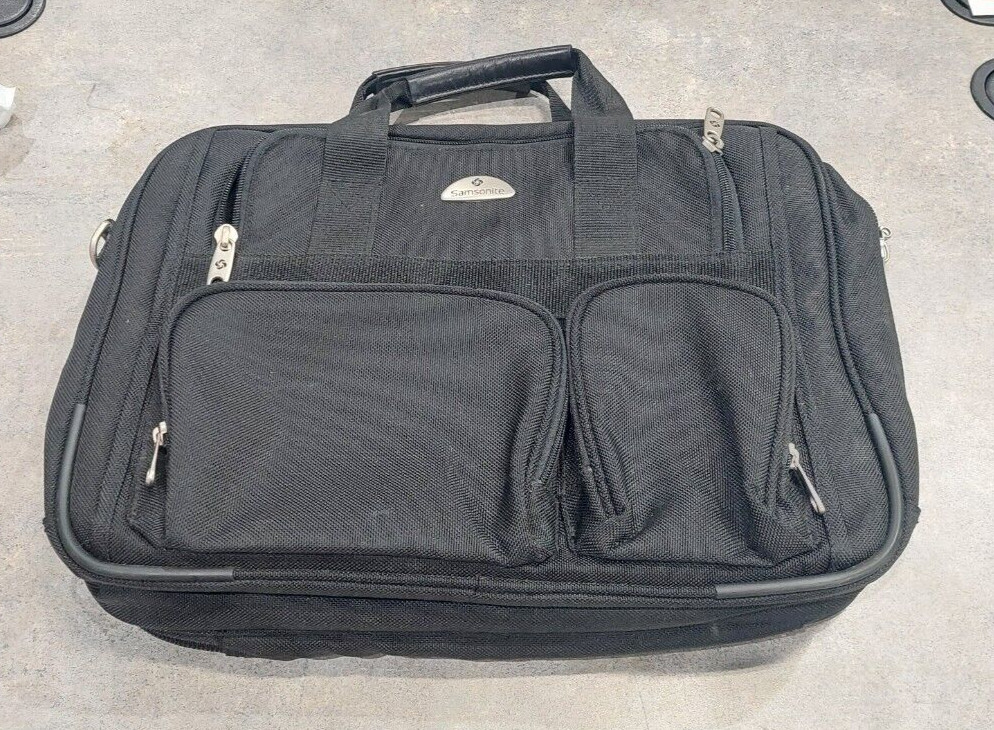 Samsonite Briefcase Computer Laptop Bag Portfolio Messenger Travel 18"