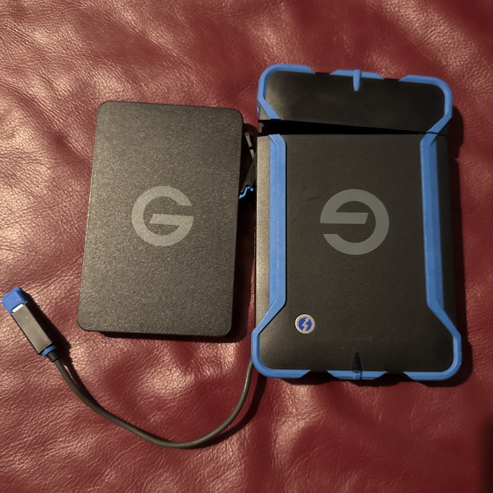 G-DRIVE ev ATC with Thunderbolt / USB 3.0 All-Terrain Rugged Portable 2.5" 1TB