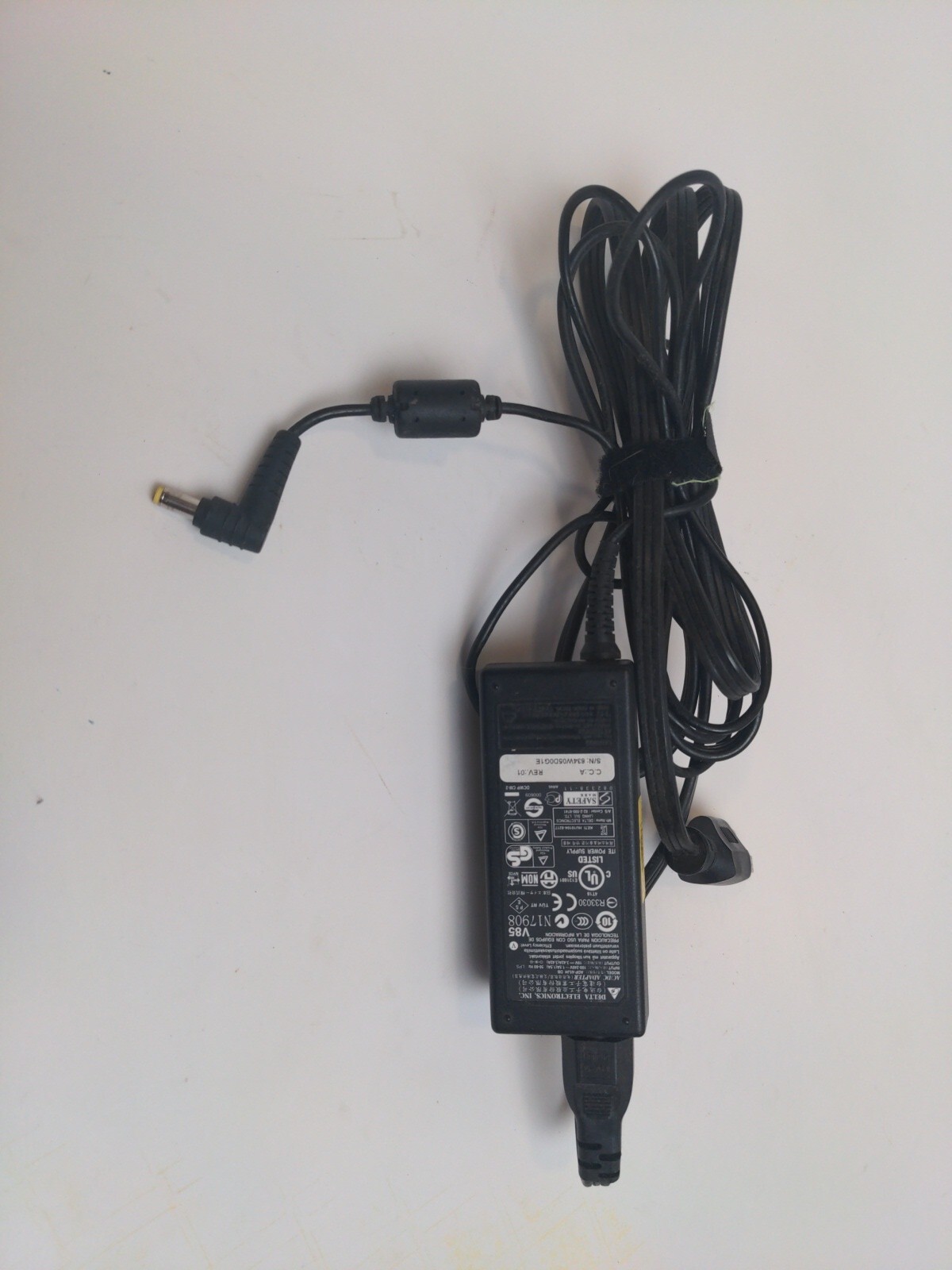 Genuine Delta 65W AC Adapter Liteon PA-1650-86 Acer ADP-65JH DB ADP-65VH D 00107