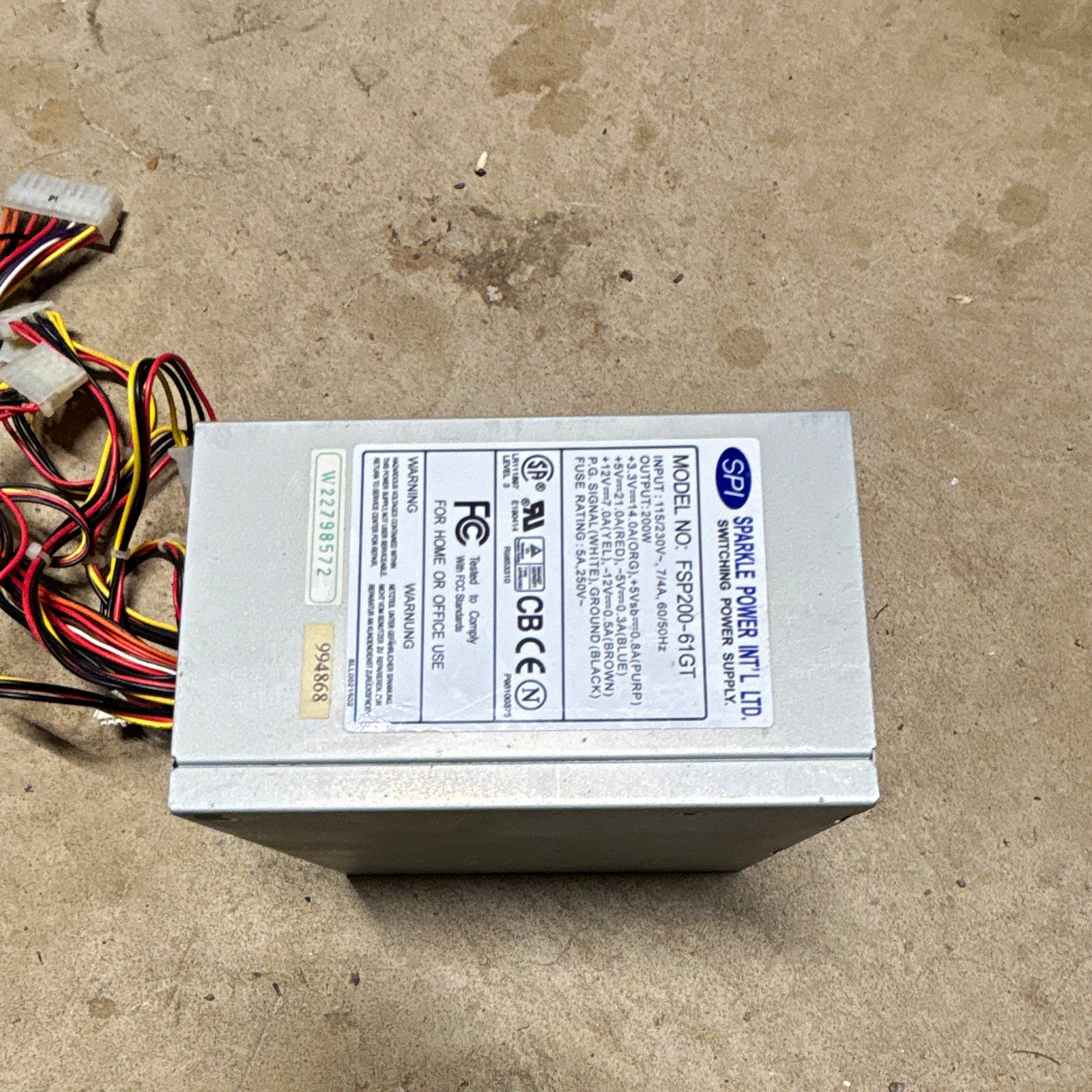 Sparkle Power 200W ATX Power Supply FSP200-61GCT 20-Pin 4-Pin Fan Switch