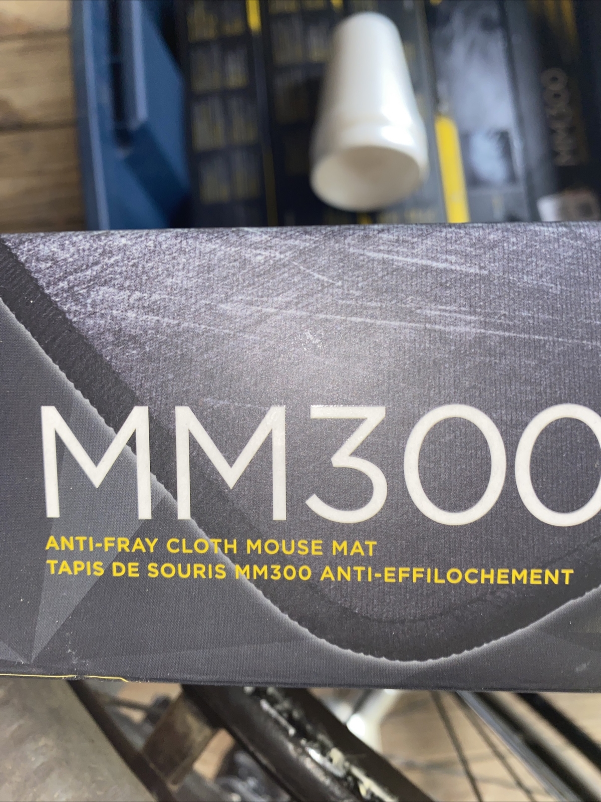 CORSAIR MM300 - Anti-Fray Cloth Gaming - High-Performance Mouse Pad Optimized