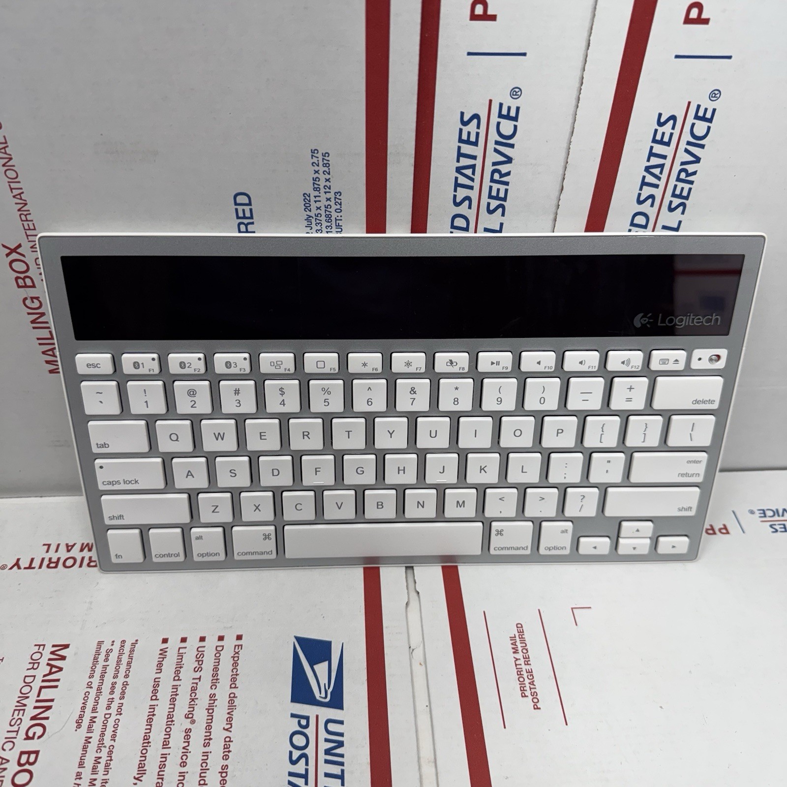 Logitech Wireless Solar Kebyoard K760 for Mac/iPad/iPhone Tested Works Great