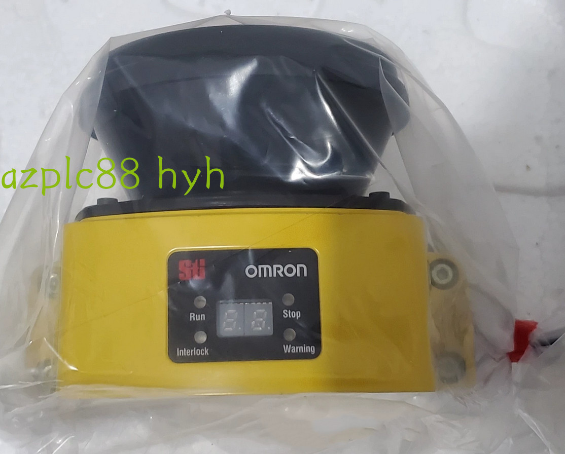 1PC USED OS32C-SP1 (OS32C-CBSP1) OS32C-SN-4M Via FedEx or DHL