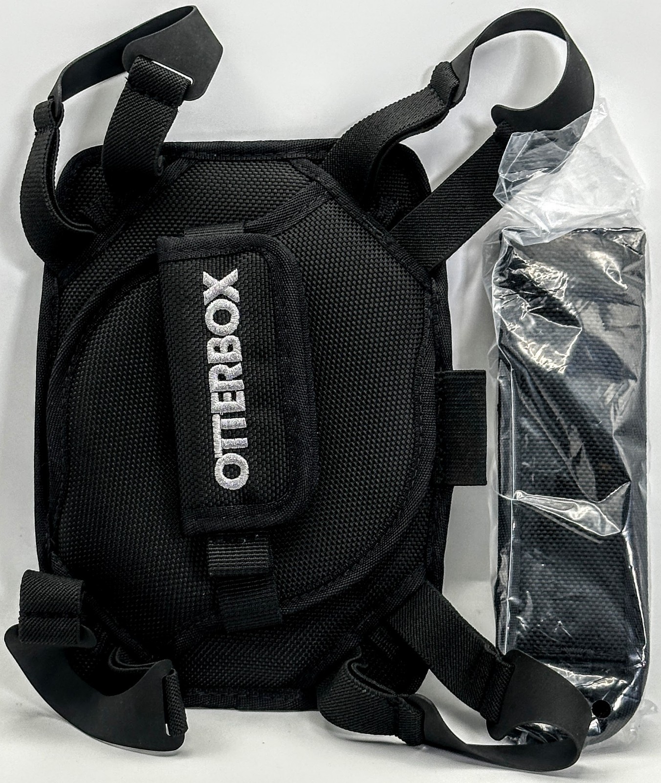 OtterBox Utility Series Latch Carrying Case for 10 to 13 inch Tablets Black