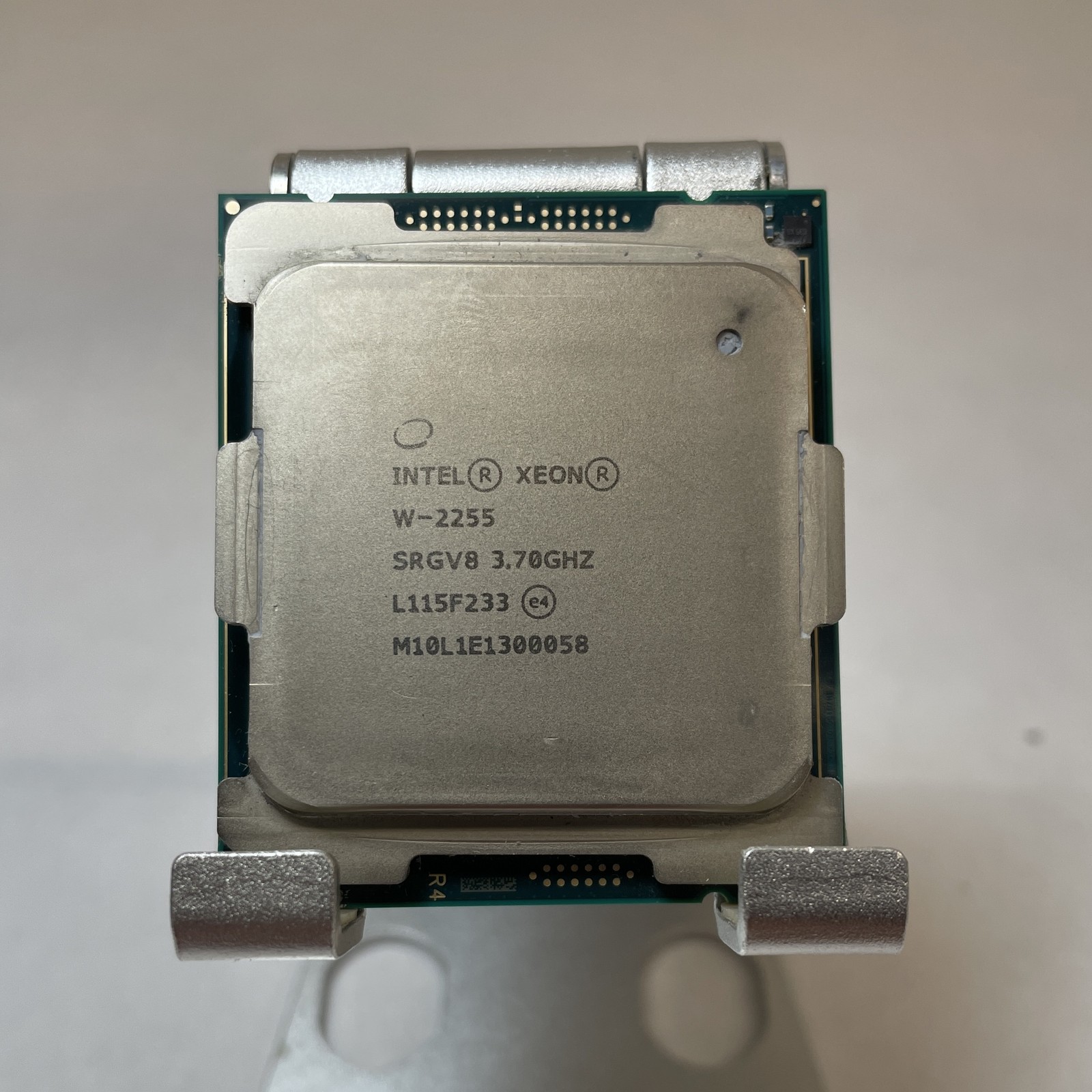 Intel Xeon W-2255 SRGV8 10-Core 3.70GHz 19.25MB LGA2066 CPU Processor