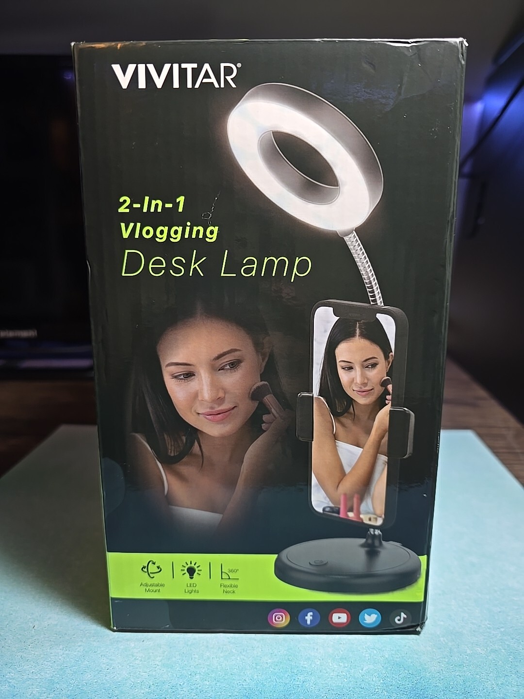 New VIVITAR 2-in1 light Ring Vlogging Desk Lamp LED With Adjustable Phone Holder