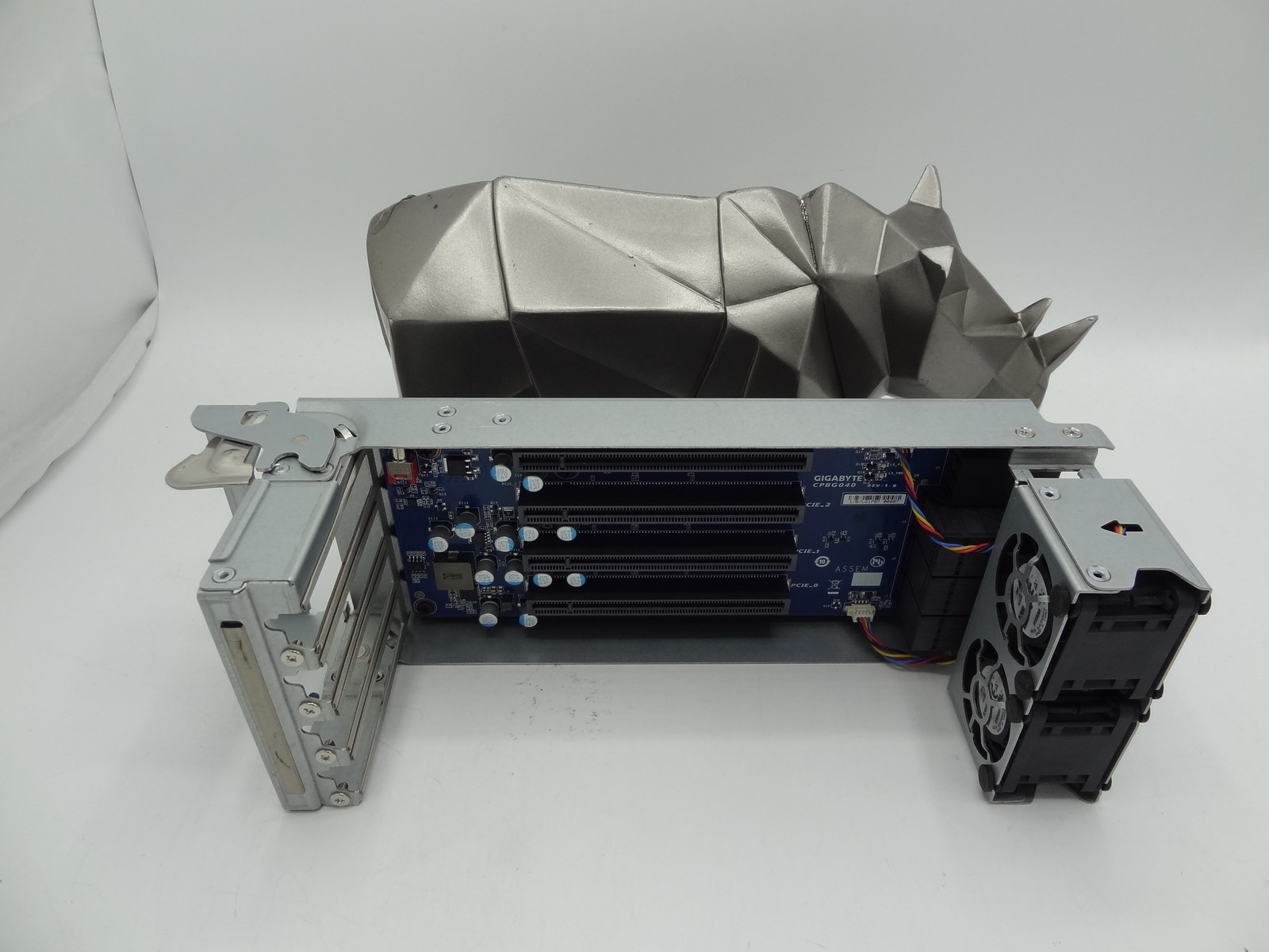 CPBG040 GIGABYTE 4X X16 PCIE LEFT SIDE RISER, G482-Z54