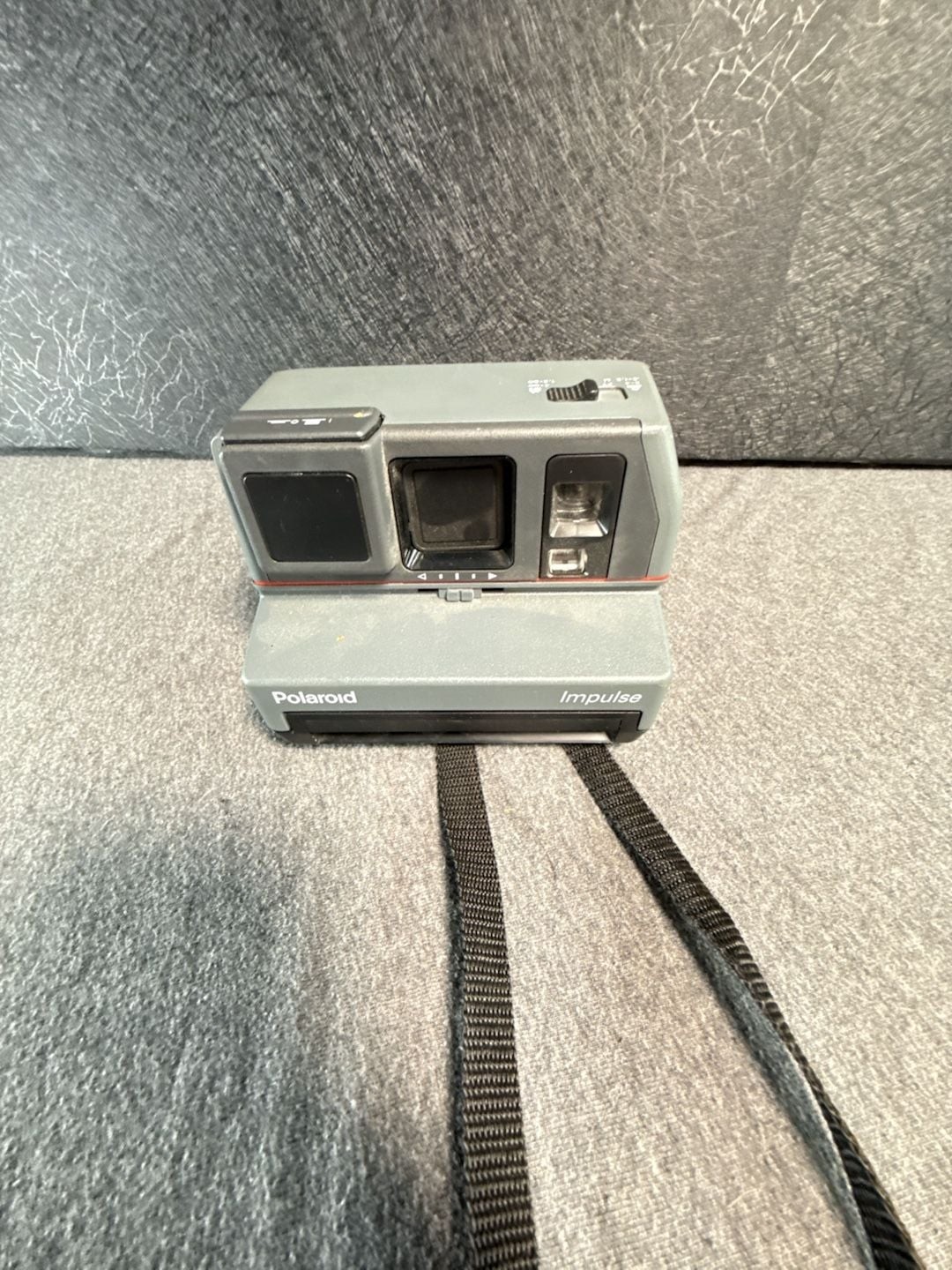 Polaroid Impulse Instant Camera Gray with Strap (powers on. Out of film)