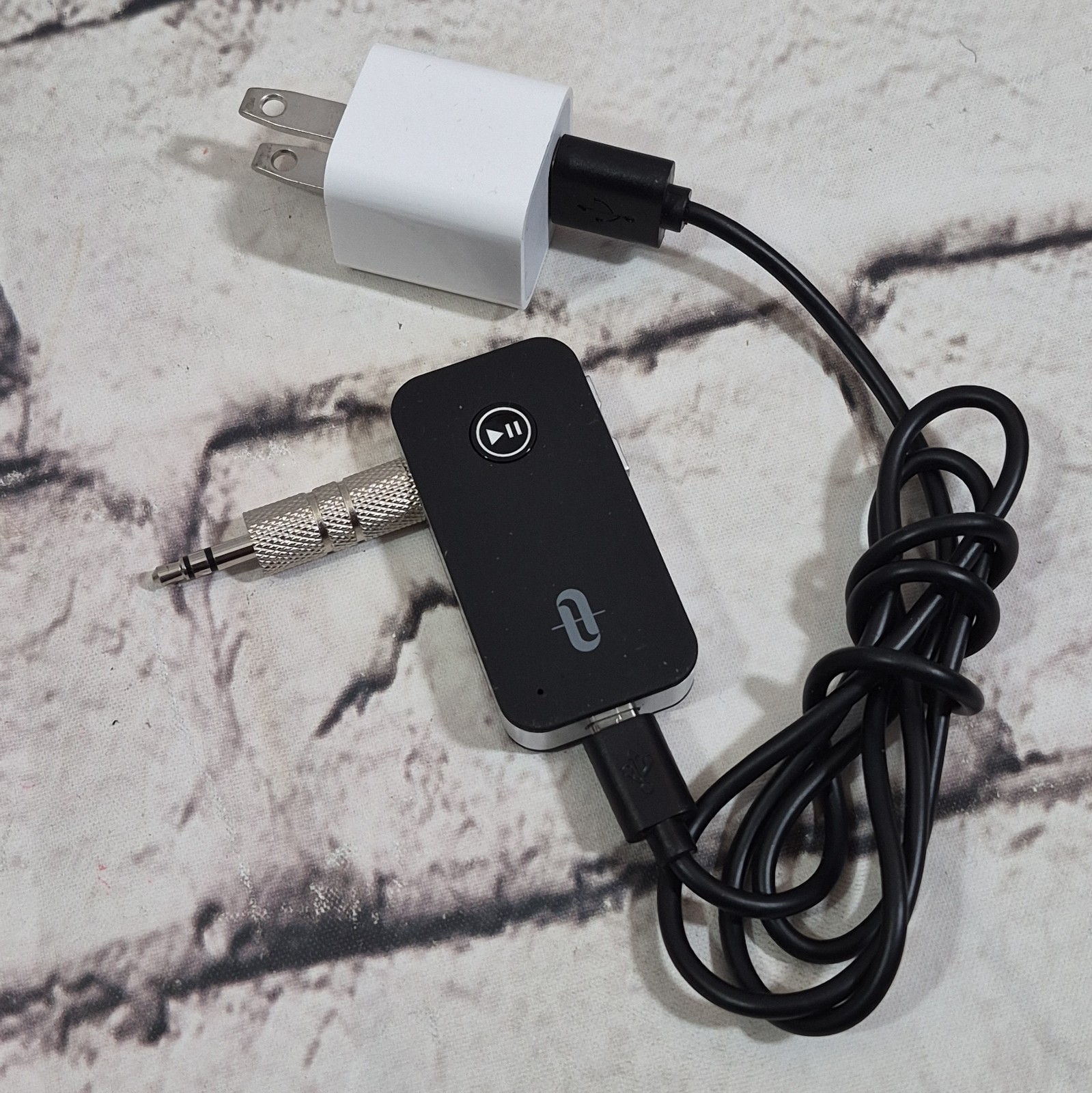TaoTronics TT-BR05 Bluetooth Receiver/Car Kit, Portable Wireless Audio Adapter