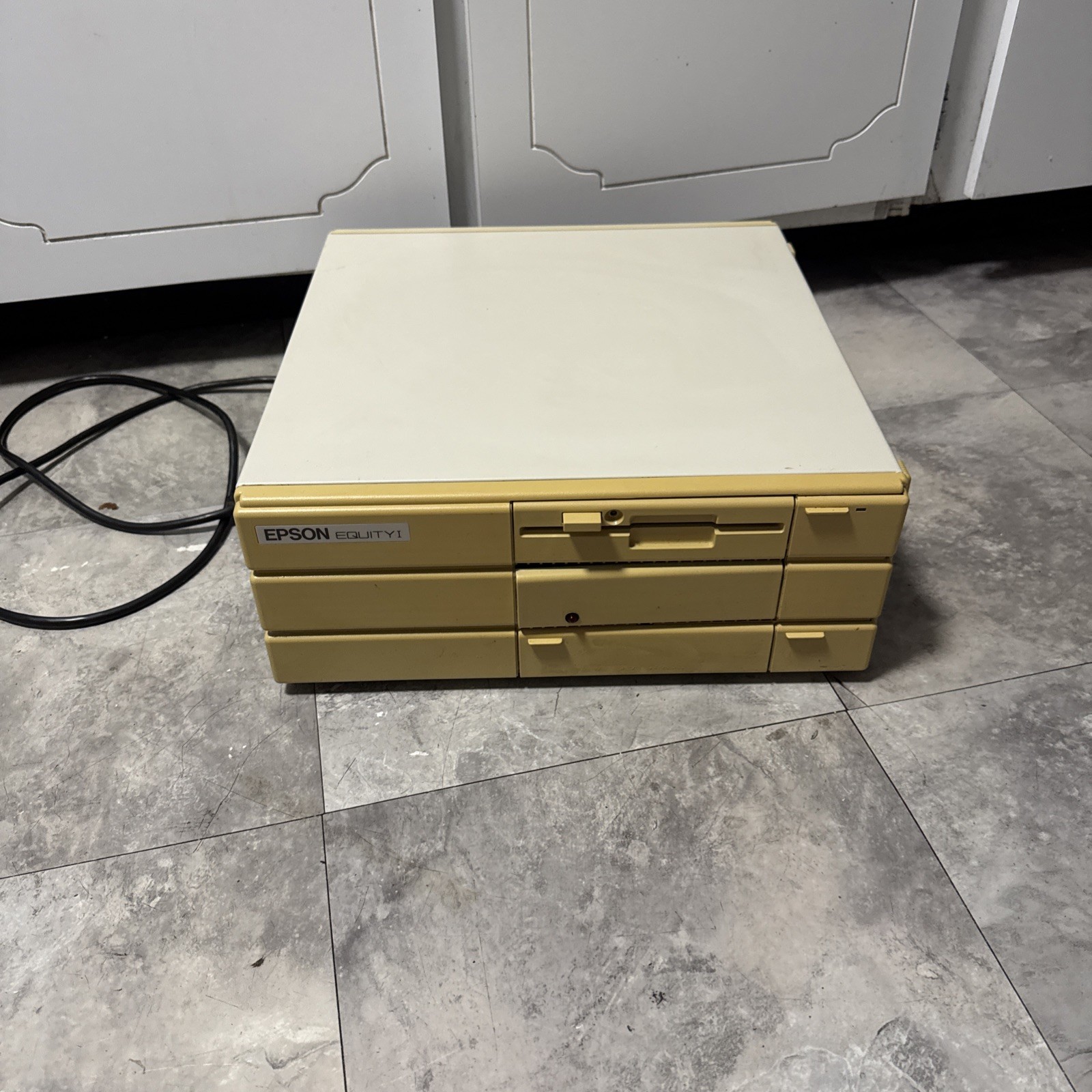 EPSON EQUITY I PC COMPUTER Model Q501A Power Up