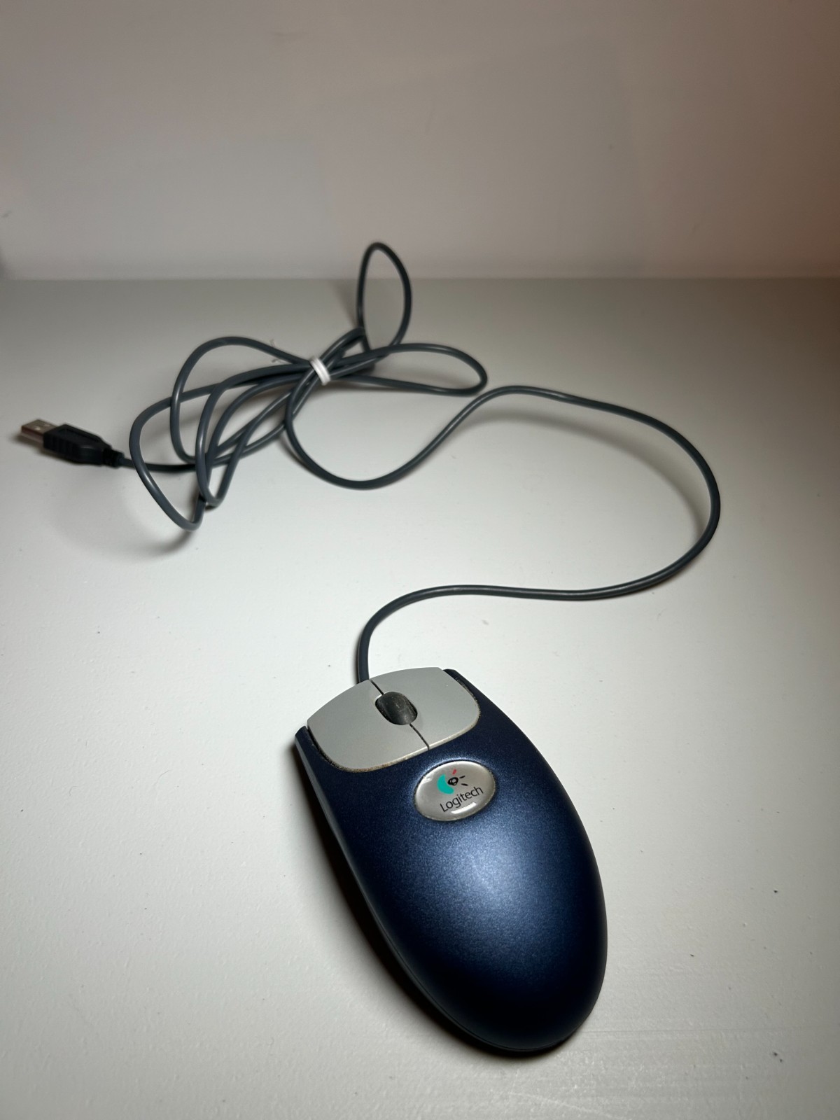 Vintage Logitech M-BJ58 Optical Wheel Mouse USB Wired Blue/Silver Tested