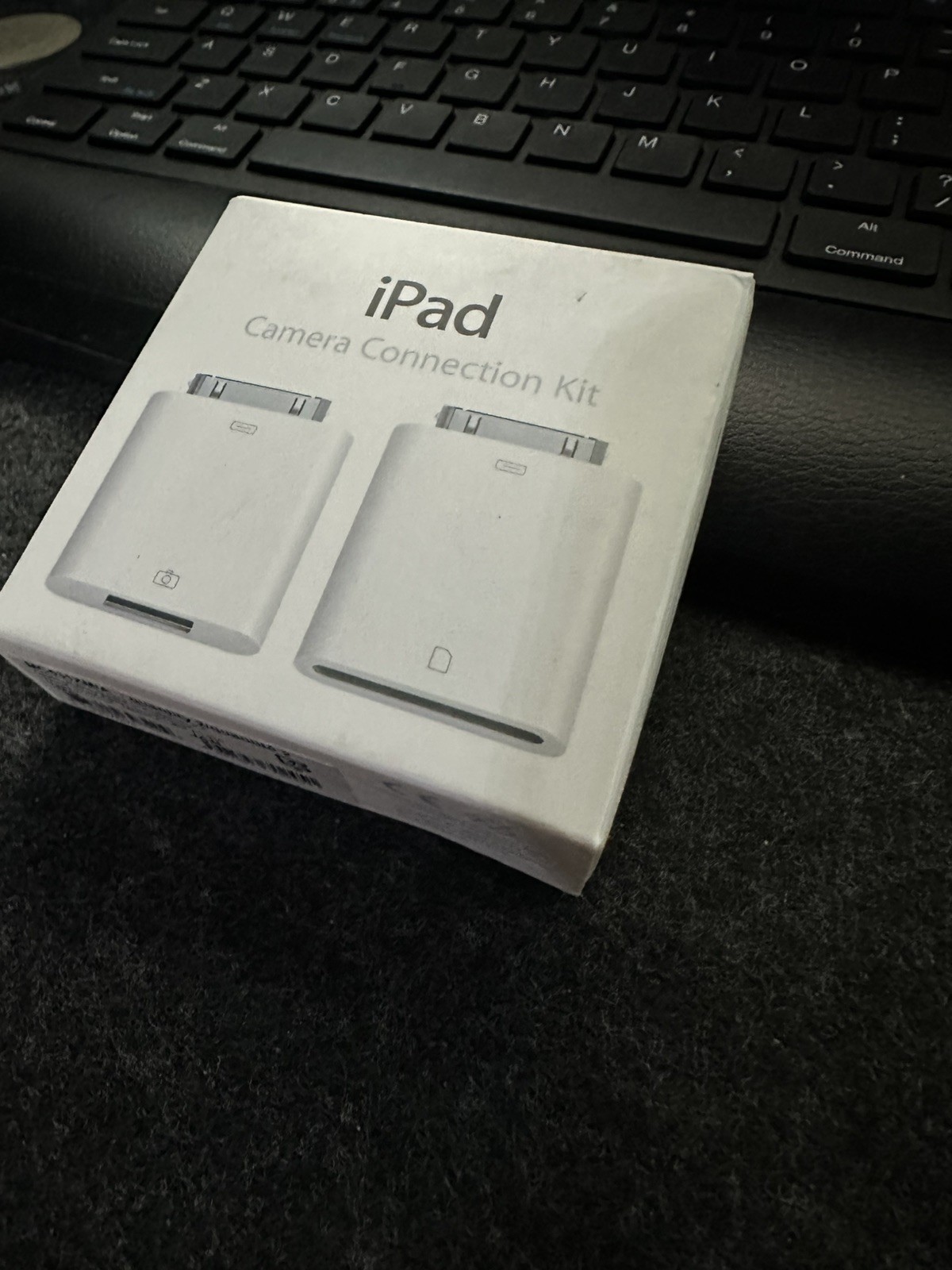 Genuine Apple iPad Camera Connection Kit 30 Pin A1362 A1358 MC531ZM/A New.