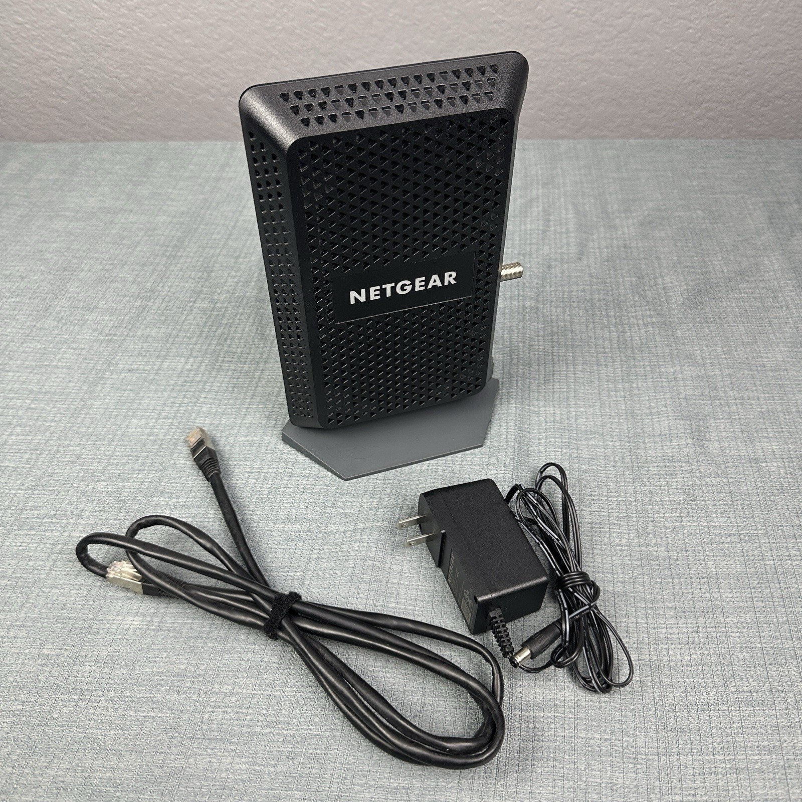 NETGEAR Nighthawk CM1000v2 - Ultra-High Speed Cable Modem–DOCSIS 3.1 Ready 1Gbps