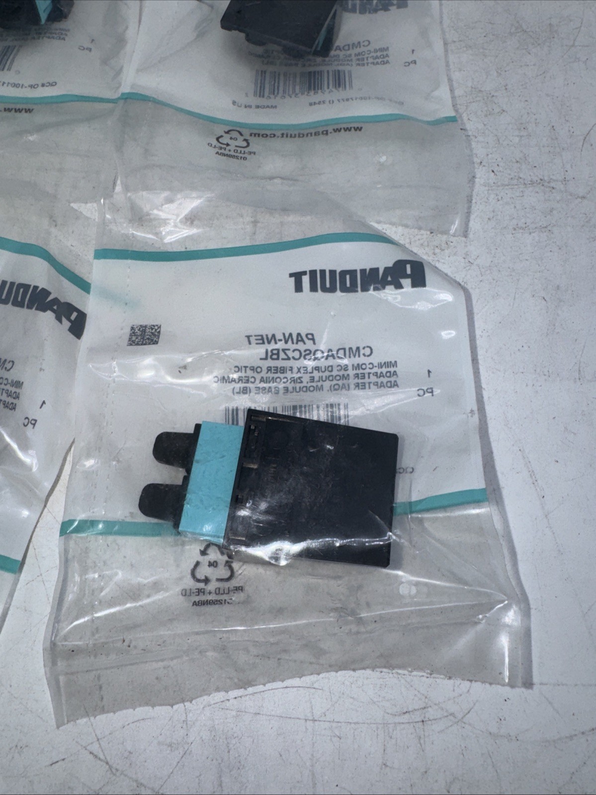Panduit CMDAQSCZBL MINI-COM SC DUPLEX FIBER OPTIC ADAPTER MODULE.        HH