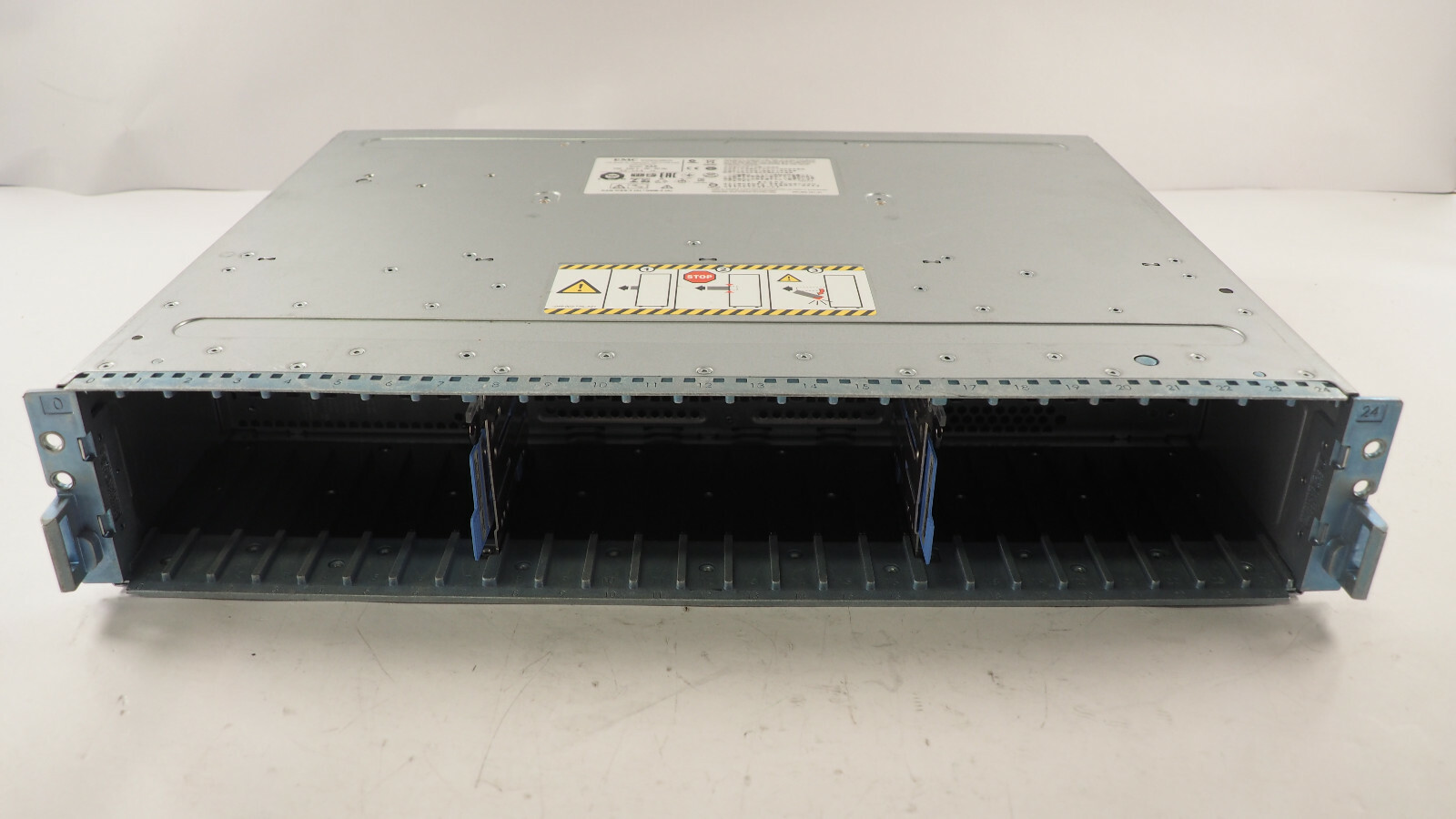 EMC Corporation SAE Disk Storage Array with 24 Bays ( no hard drives inside)