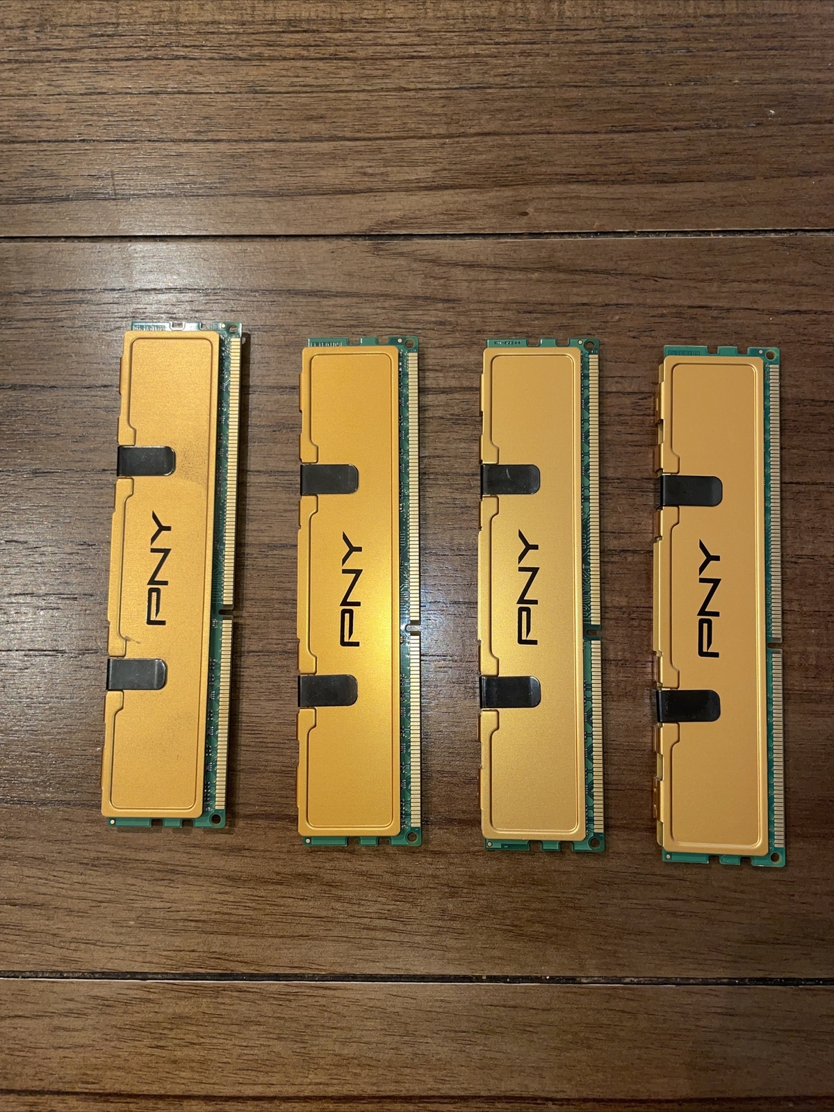 PNY 8GB RAM (2x4GB) PC3-10600 DDR3-1333 SDRAM 64COMHHHJ-HS