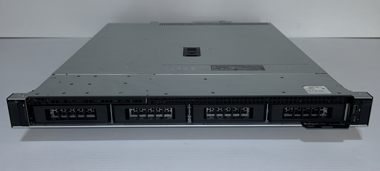 Dell PowerEdge R240 Intel Xeon E-2144G 3.6GHz 8GB DDR4 ECC NO HDD 250W
