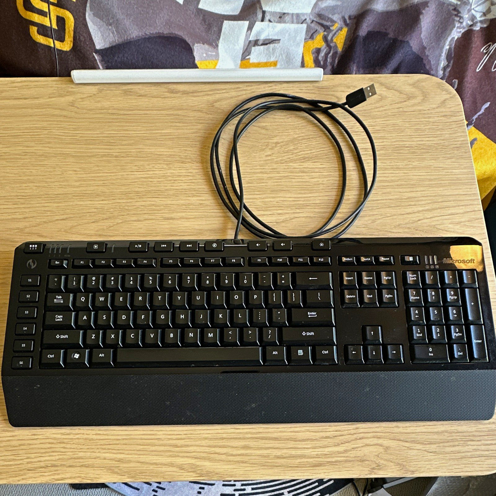 Microsoft SideWinder X4 Wired USB Keyboard Black W/ Red Lights