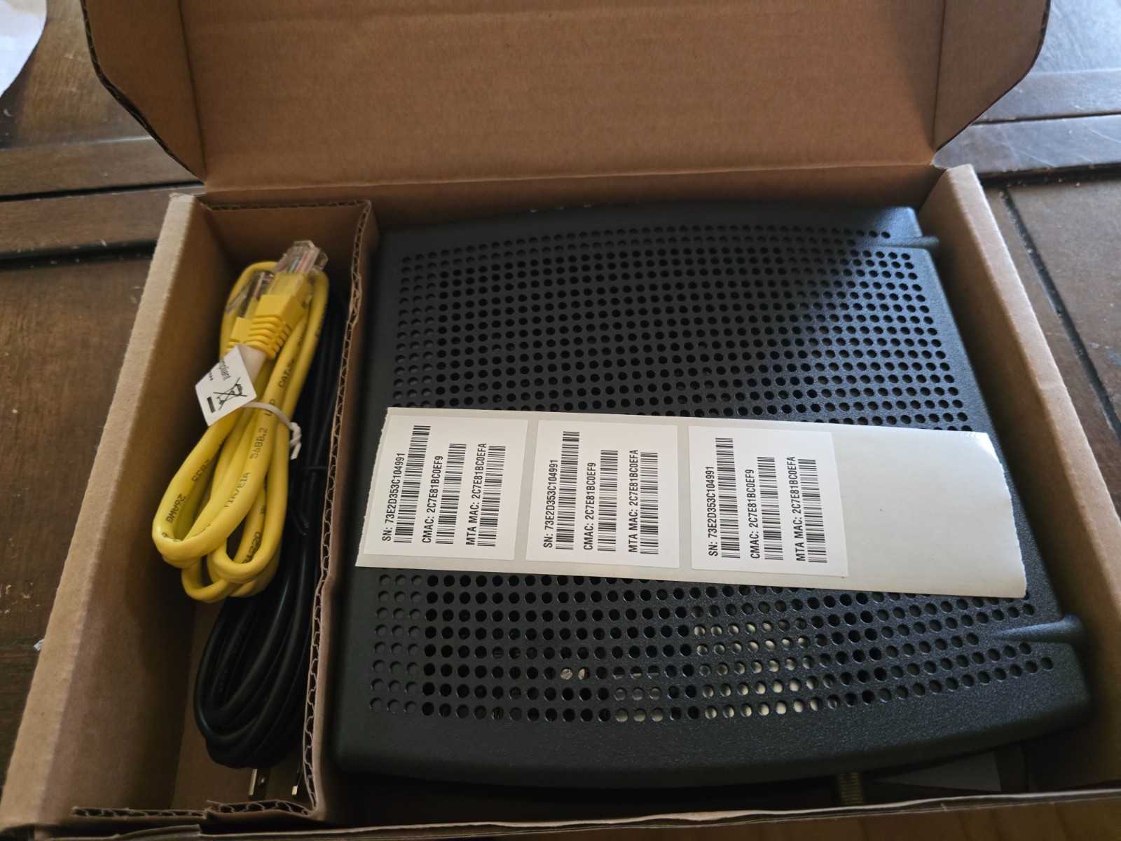 Arris TM1602A DOCSIS 3.0 Telephone Cable Modem With Power Cord. 