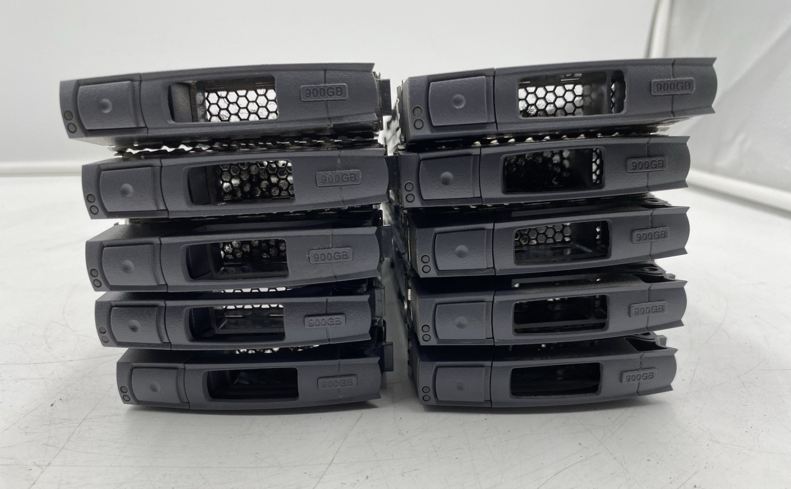 LOT OF 10 NetApp 111-00721+A0 2.5" HDD Caddy