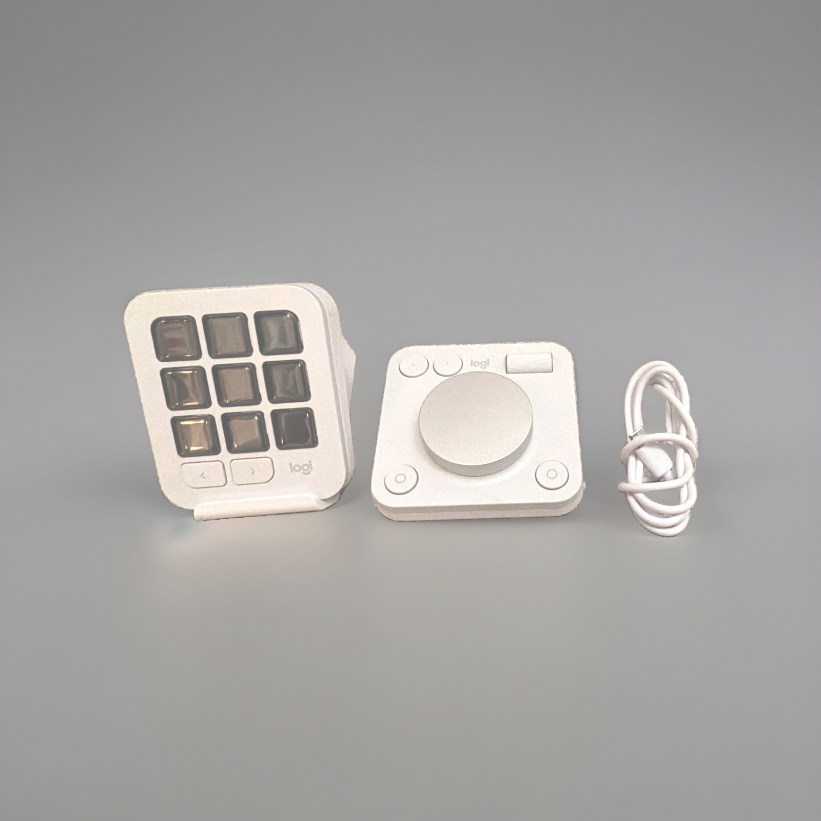 Logitech MX Creative Console Pale Gray 920-012661 Keypad + Dialpad - MINT