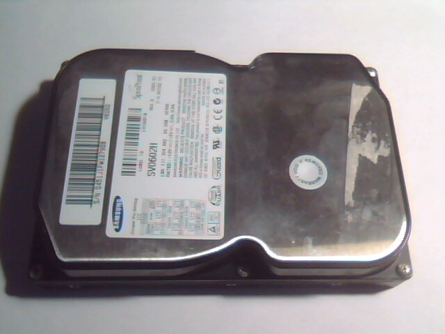 Sony Vaio PCV-W20 --  Hard Disk Drive Samsung SV0602H Rev.A RH100-15 60GB Verna