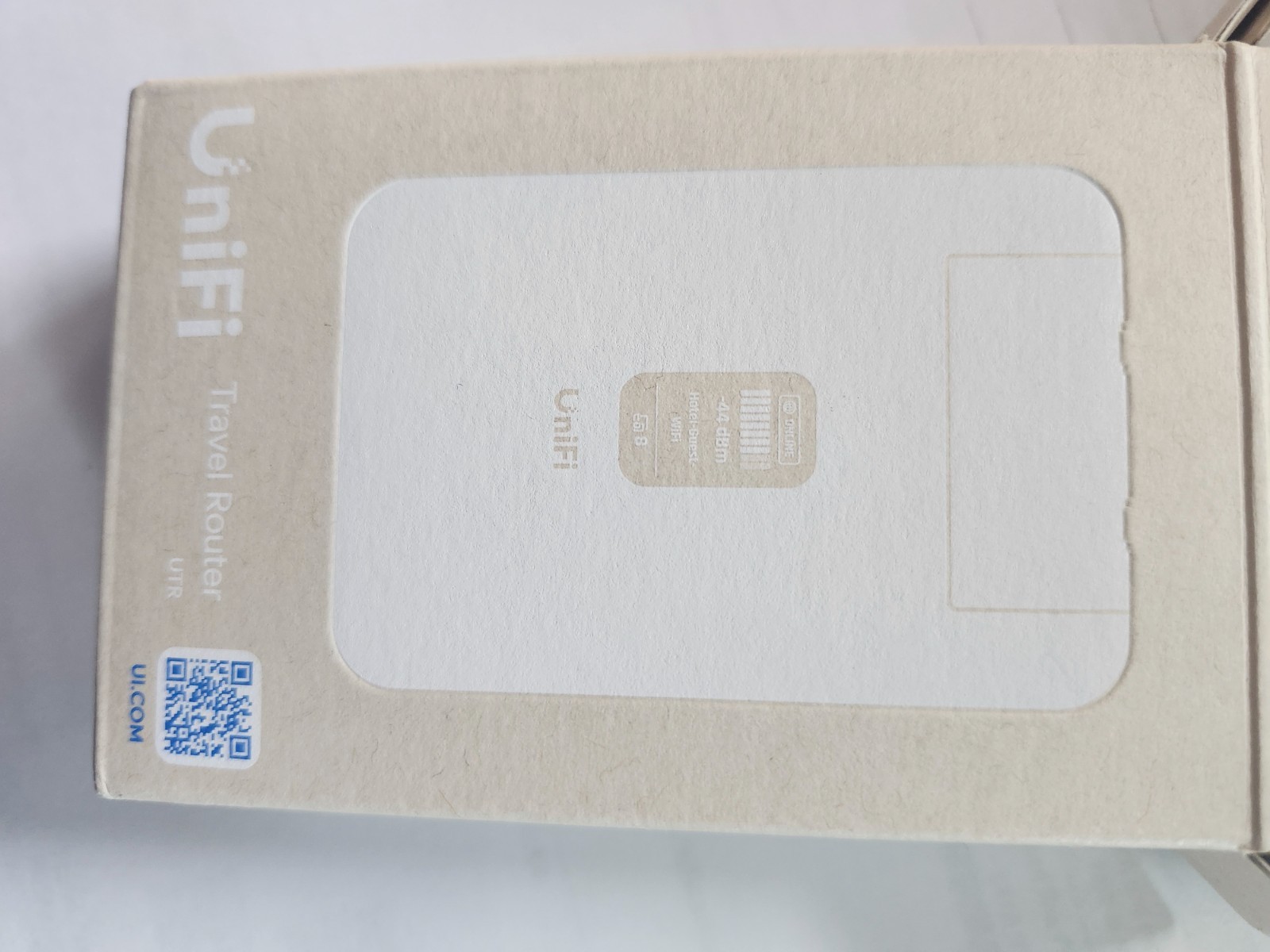 Ubiquiti UniFi Travel Router (UTR) USED Once UTR-US White.