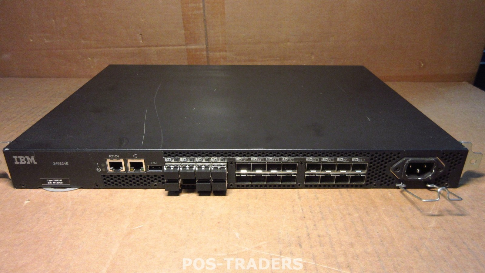 IBM 249824E SAN Switch System Storage 2498-B24/24E Network Switch INCL 7X SFP'S